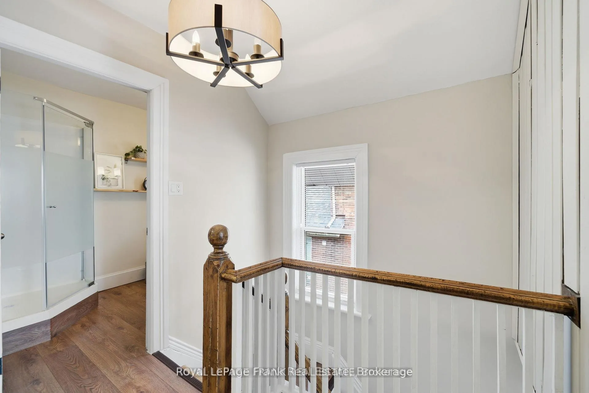 Photo 38 of 121 Durham Street W, Kawartha Lakes, Lindsay — HOMEH