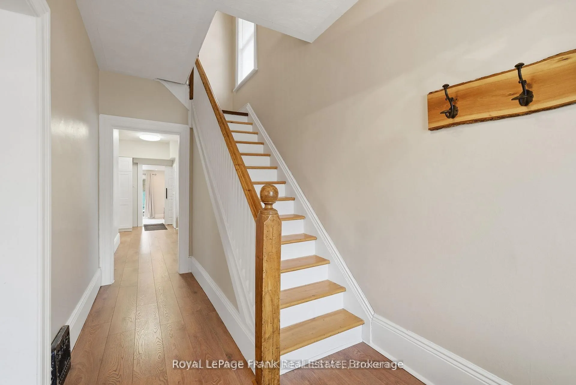 Photo 39 of 121 Durham Street W, Kawartha Lakes, Lindsay — HOMEH