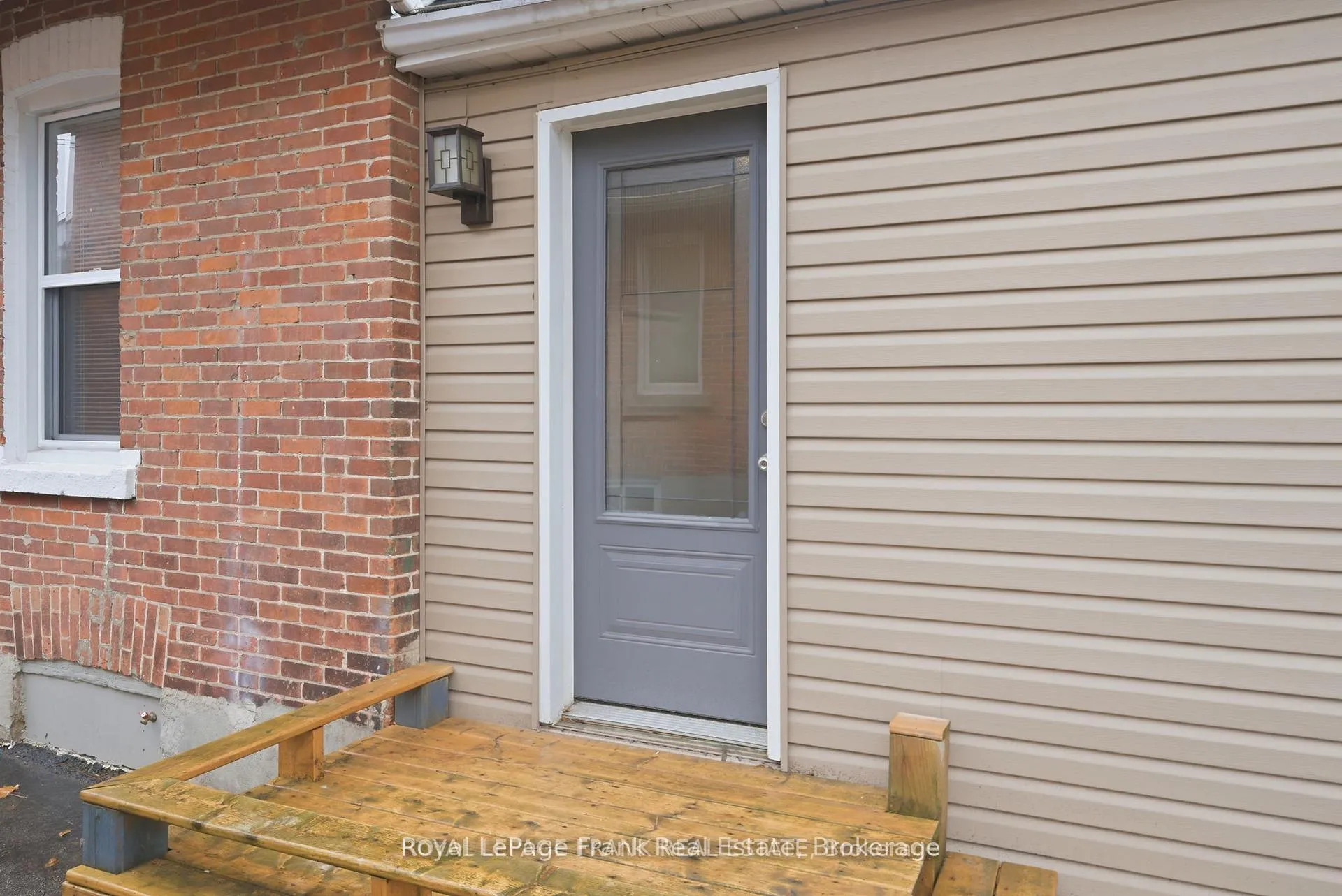 Photo 44 of 121 Durham Street W, Kawartha Lakes, Lindsay — HOMEH