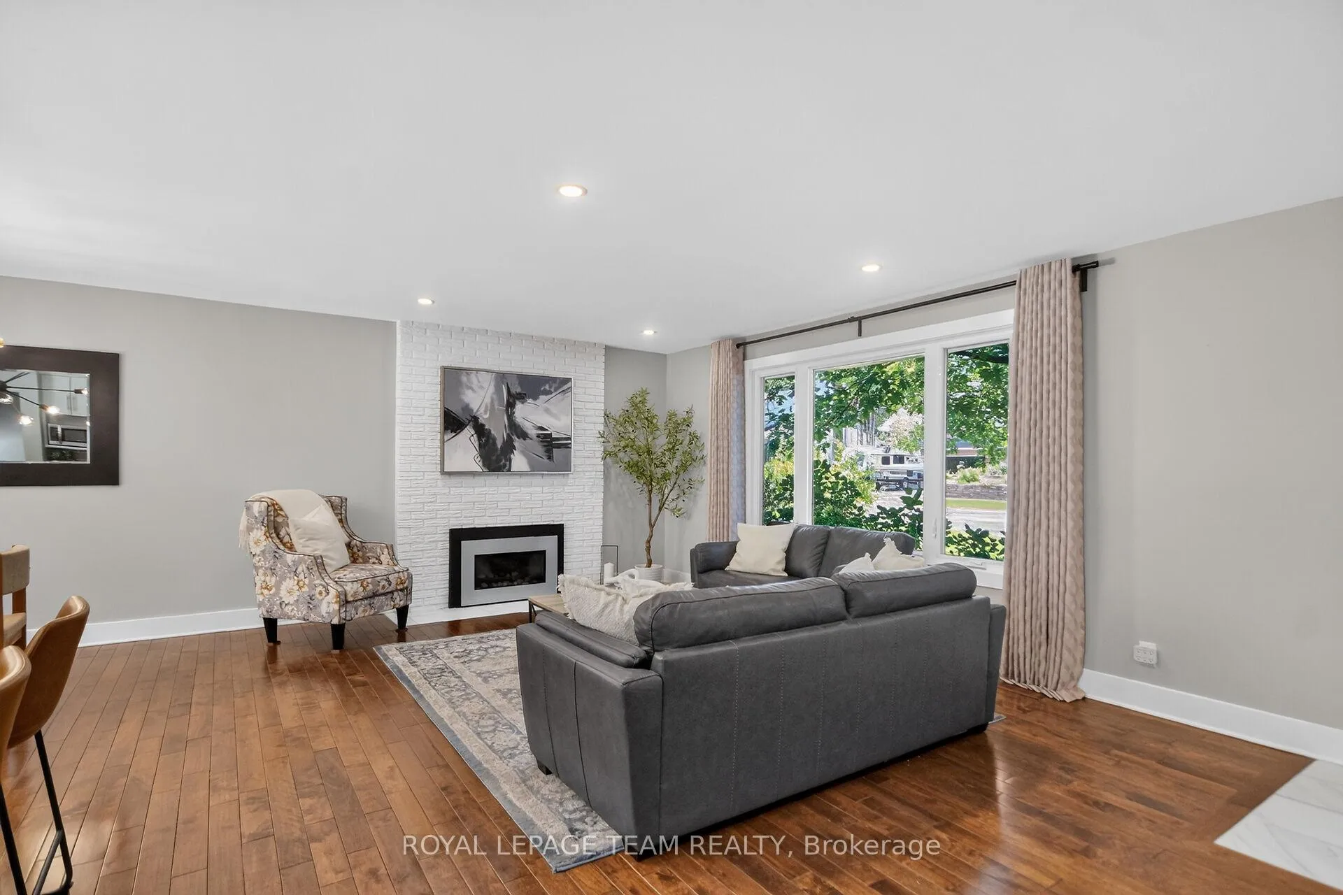 Photo 8 of 5 Caribou Avenue, Ottawa, Stittsville (South) — HOMEH