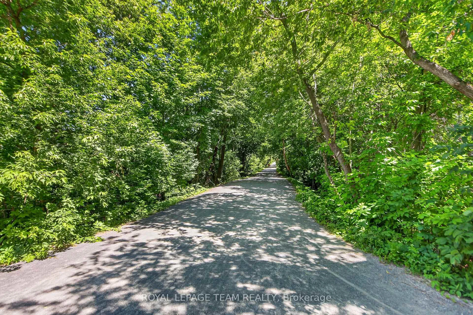 Photo 40 of 5 Caribou Avenue, Ottawa, Stittsville (South) — HOMEH