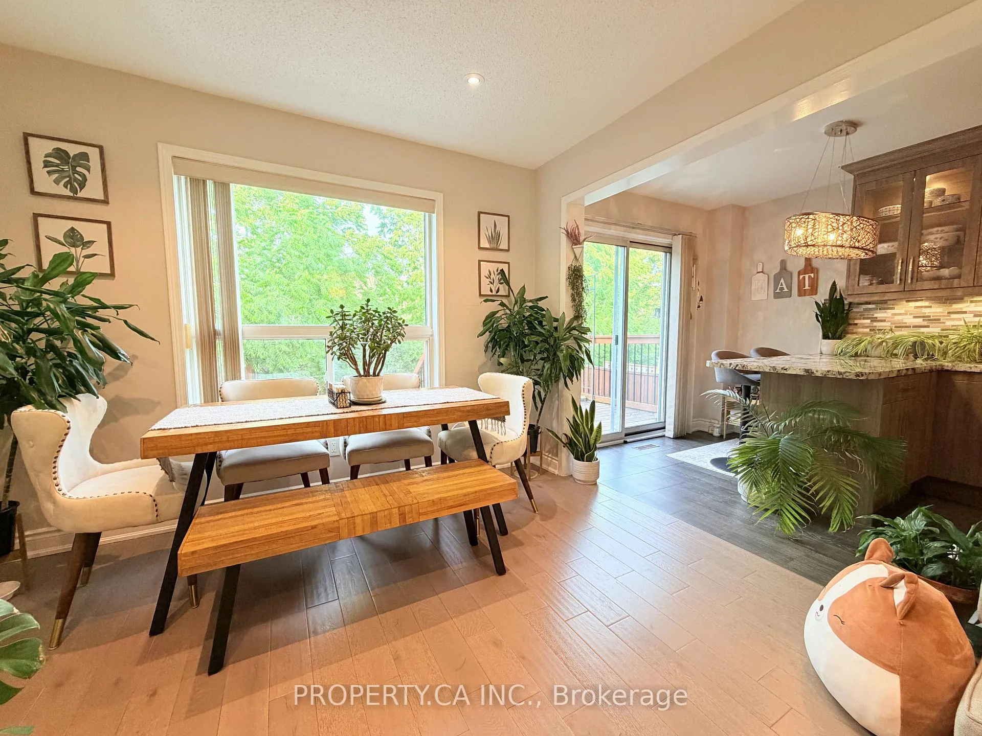 Photo 7 of Unit 44, 100 Brickyard Way, Brampton, Brampton North — HOMEH
