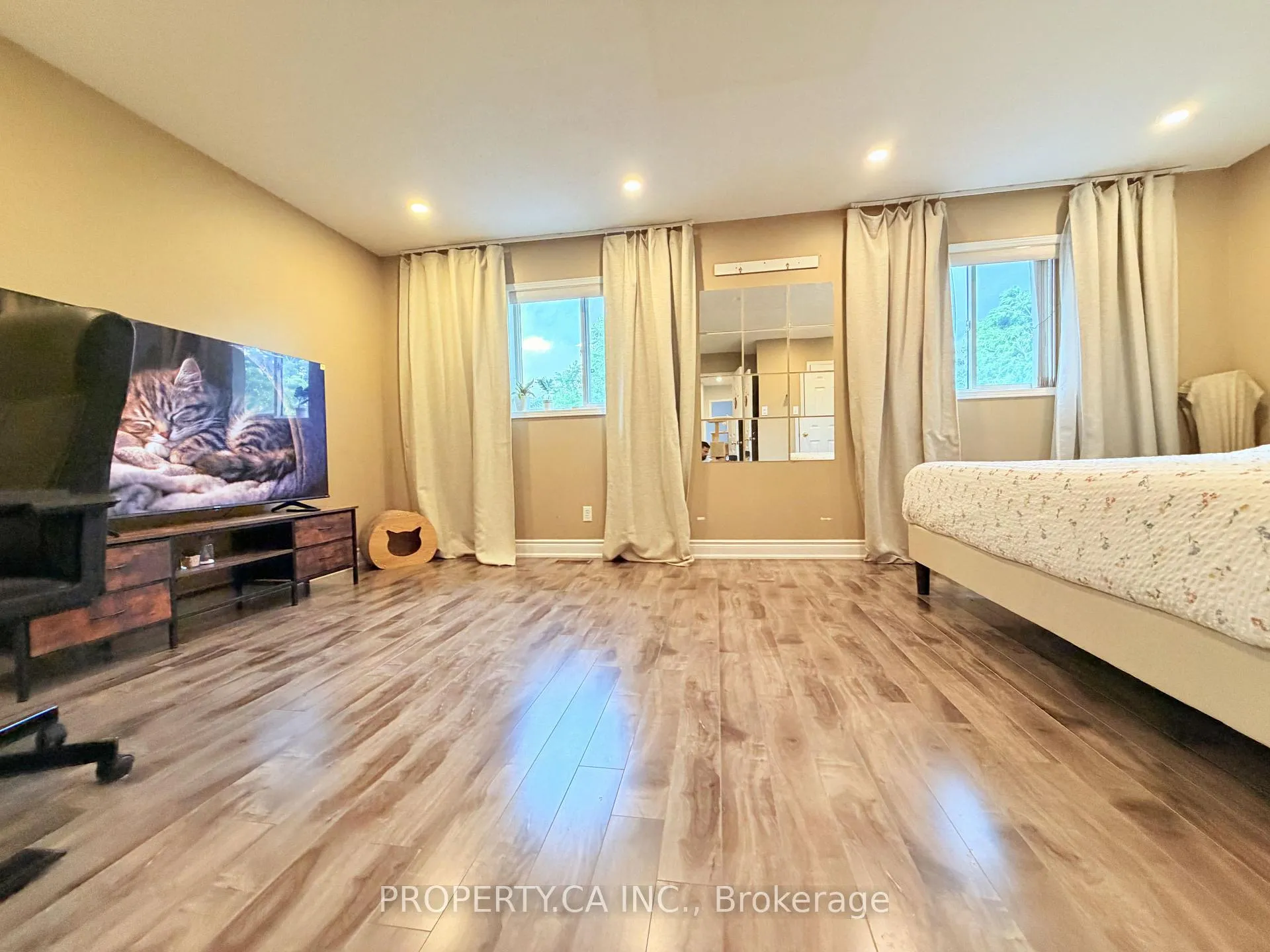 Photo 16 of Unit 44, 100 Brickyard Way, Brampton, Brampton North — HOMEH