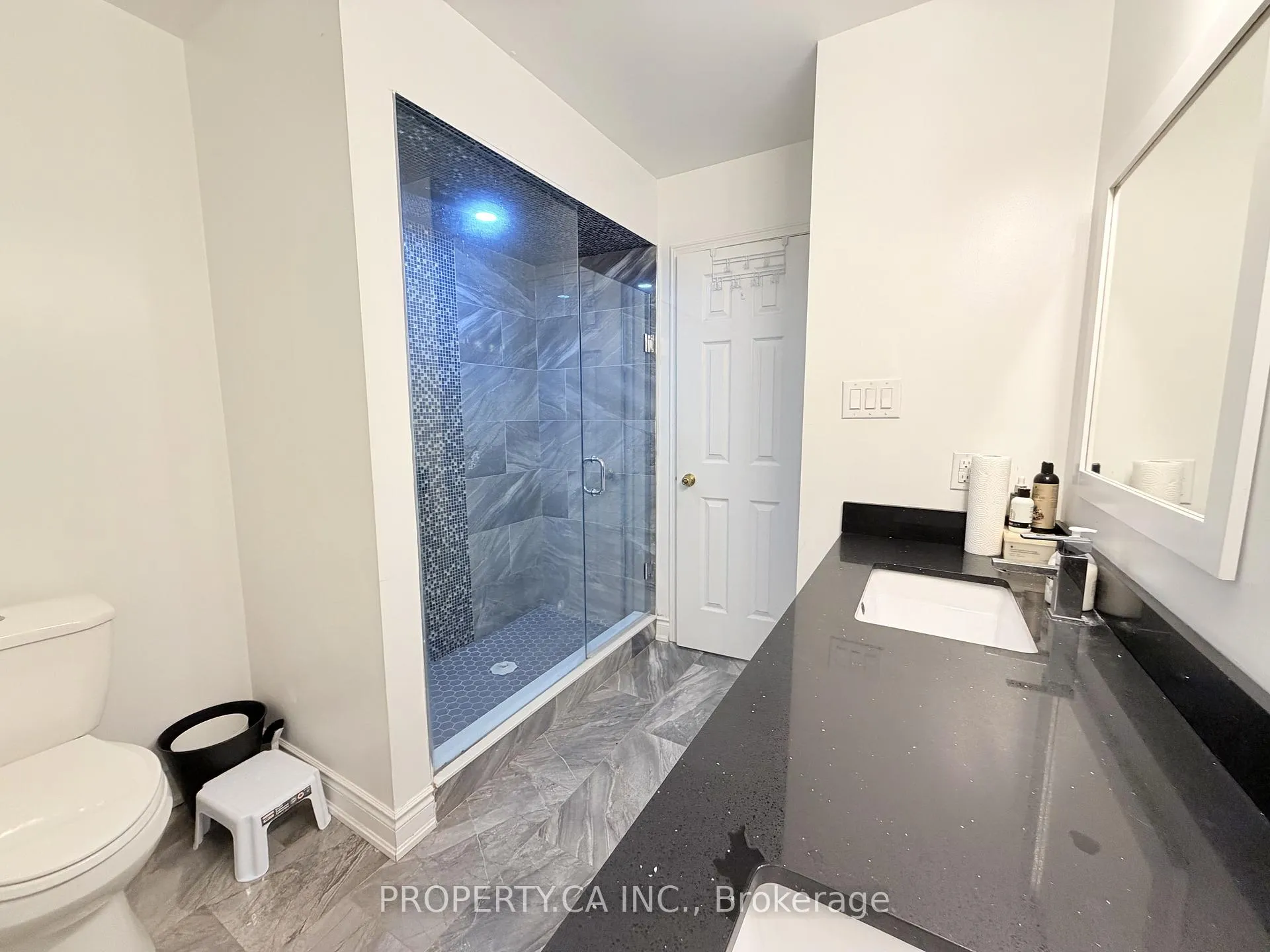 Photo 21 of Unit 44, 100 Brickyard Way, Brampton, Brampton North — HOMEH