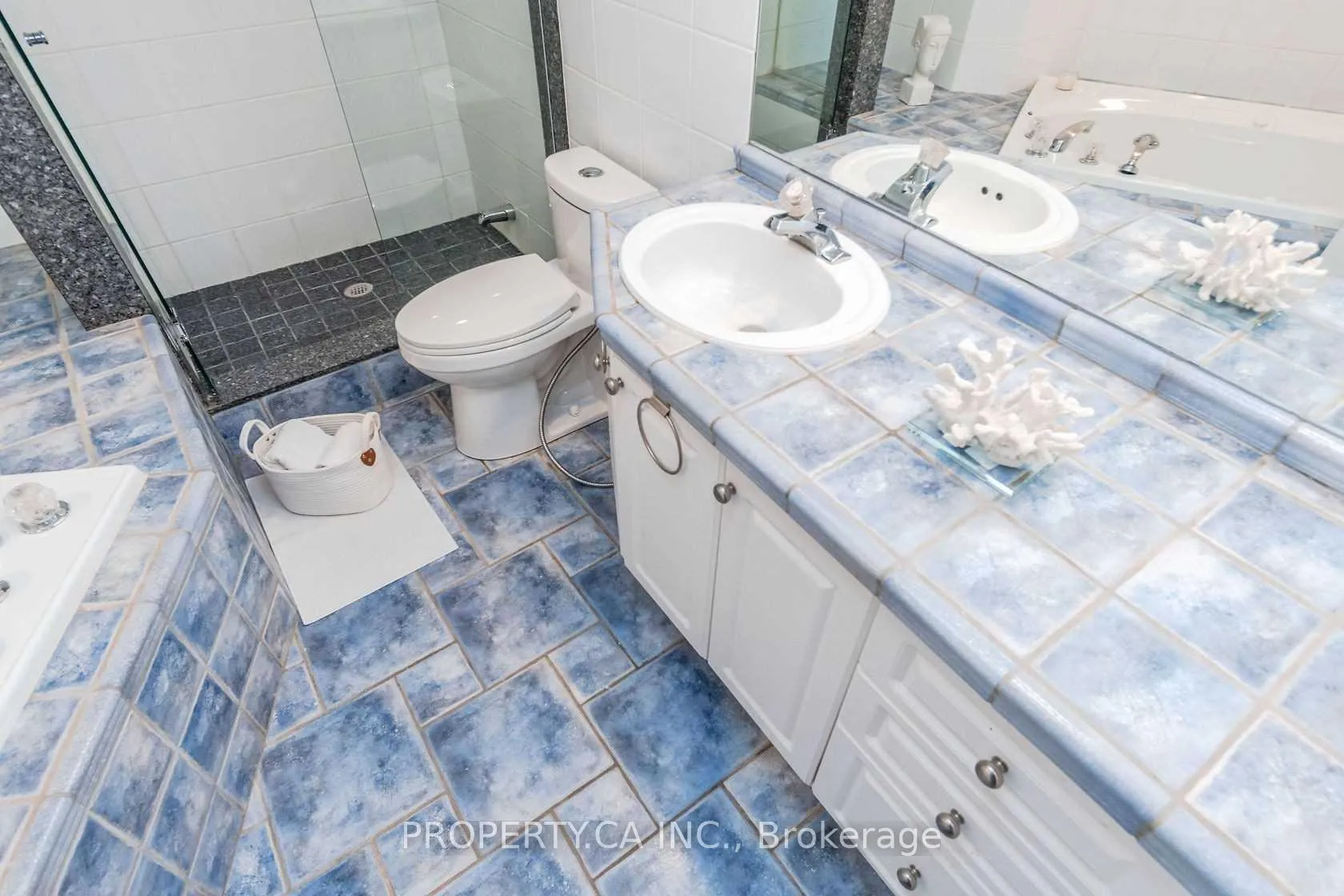 Photo 24 of Unit 44, 100 Brickyard Way, Brampton, Brampton North — HOMEH