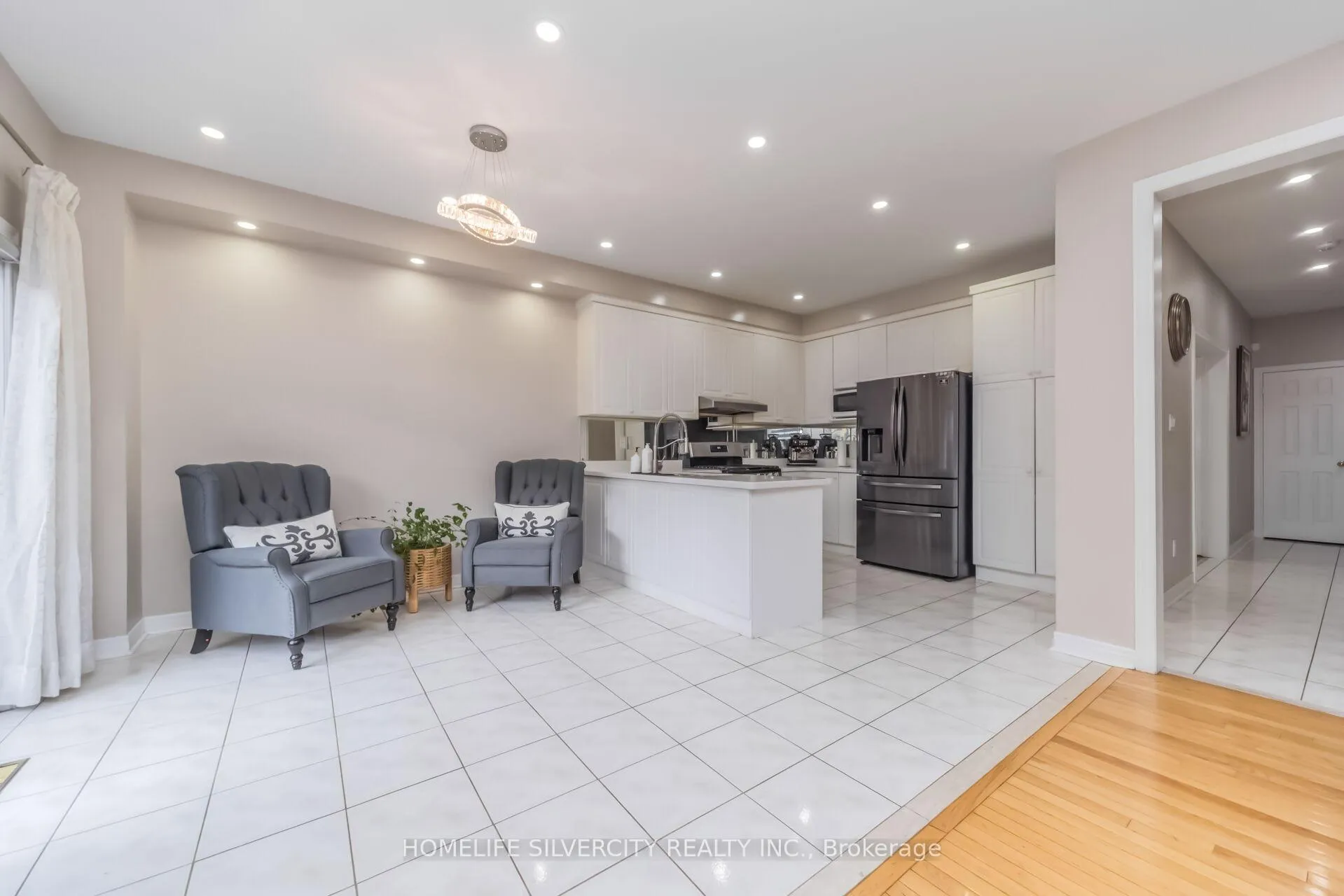 Photo 19 of 26 Bisesell Drive N, Brampton, Snelgrove — HOMEH