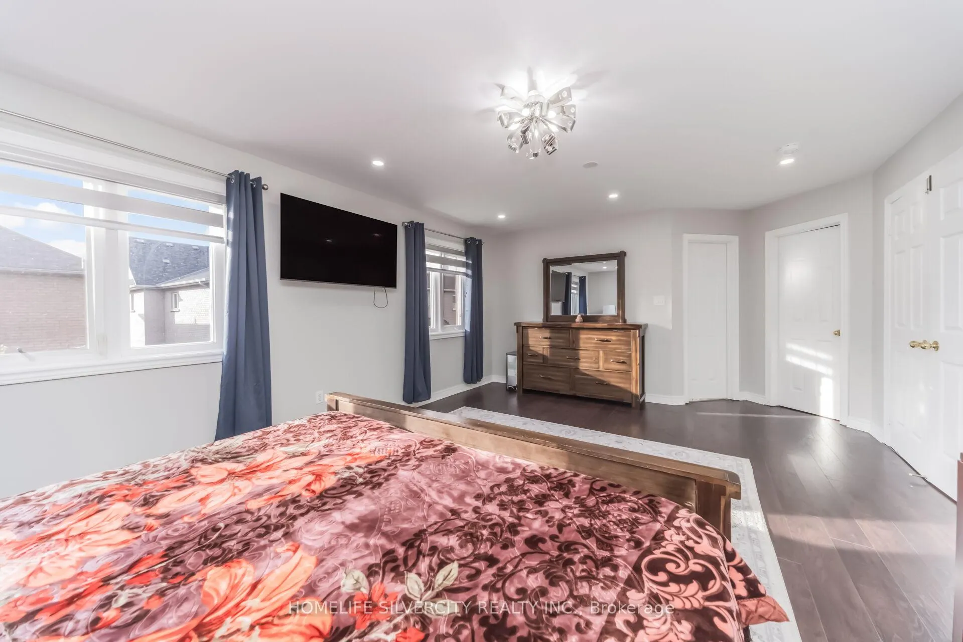 Photo 27 of 26 Bisesell Drive N, Brampton, Snelgrove — HOMEH