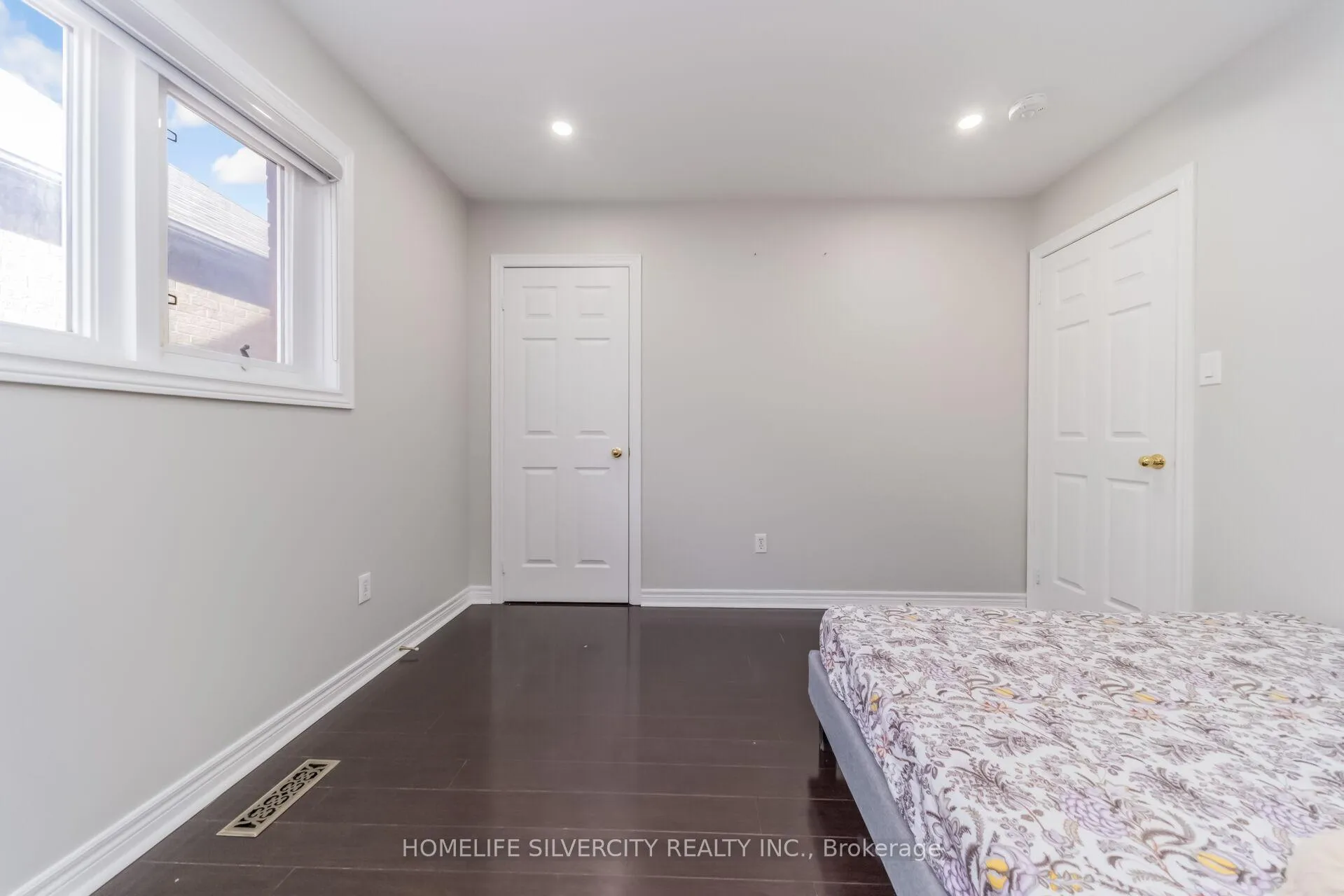 Photo 31 of 26 Bisesell Drive N, Brampton, Snelgrove — HOMEH