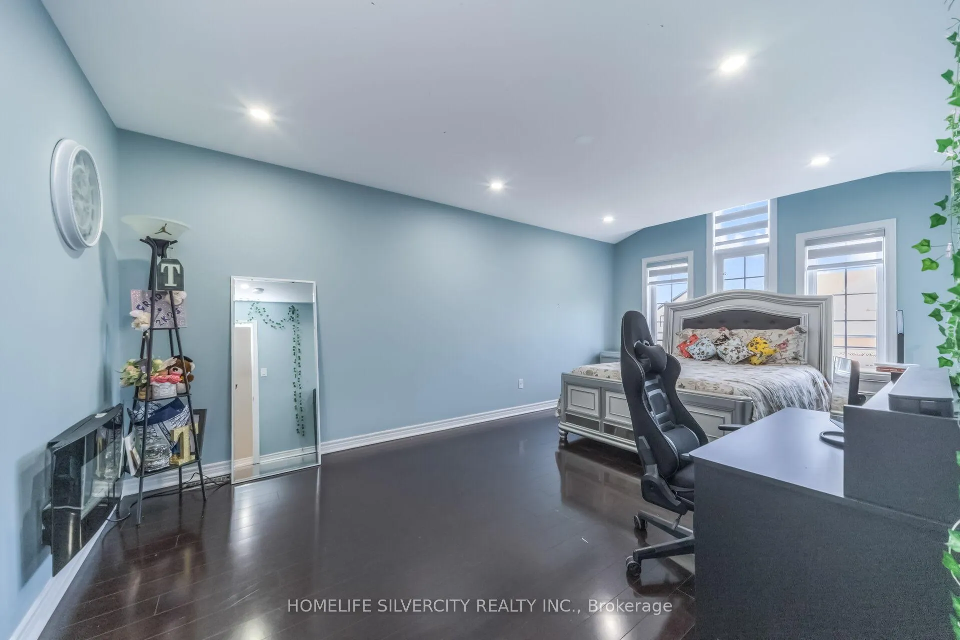 Photo 32 of 26 Bisesell Drive N, Brampton, Snelgrove — HOMEH