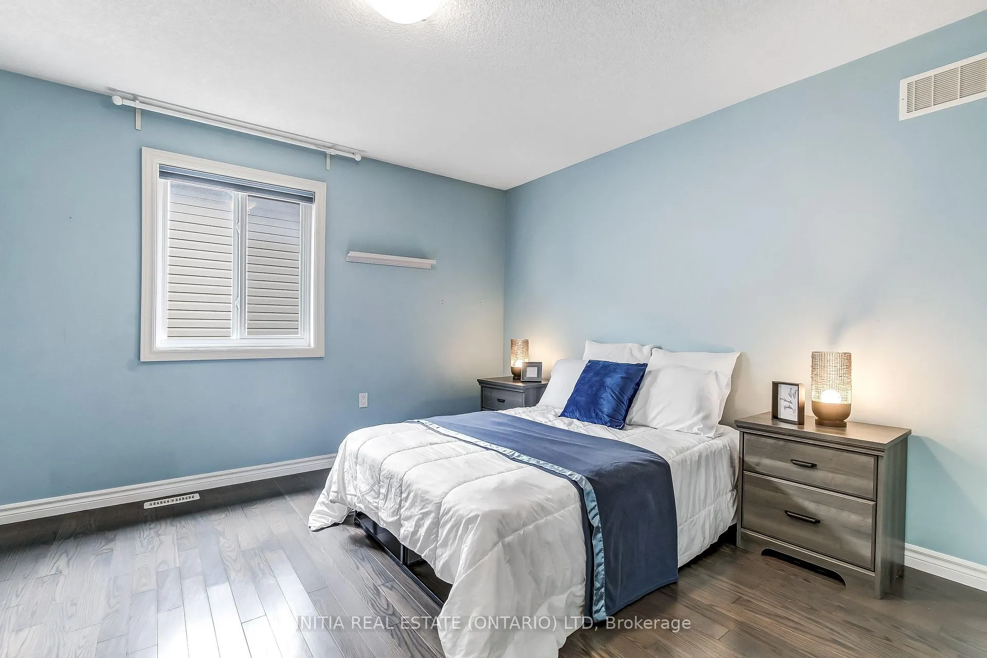 Photo 23 of 1082 Oakcrossing Road, London, North M — HOMEH