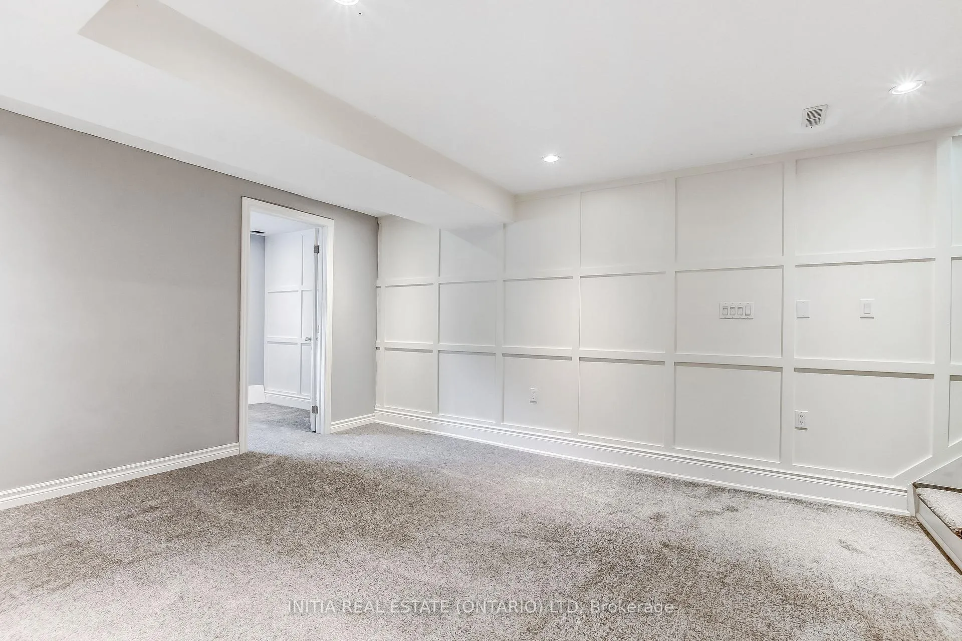Photo 31 of 1082 Oakcrossing Road, London, North M — HOMEH