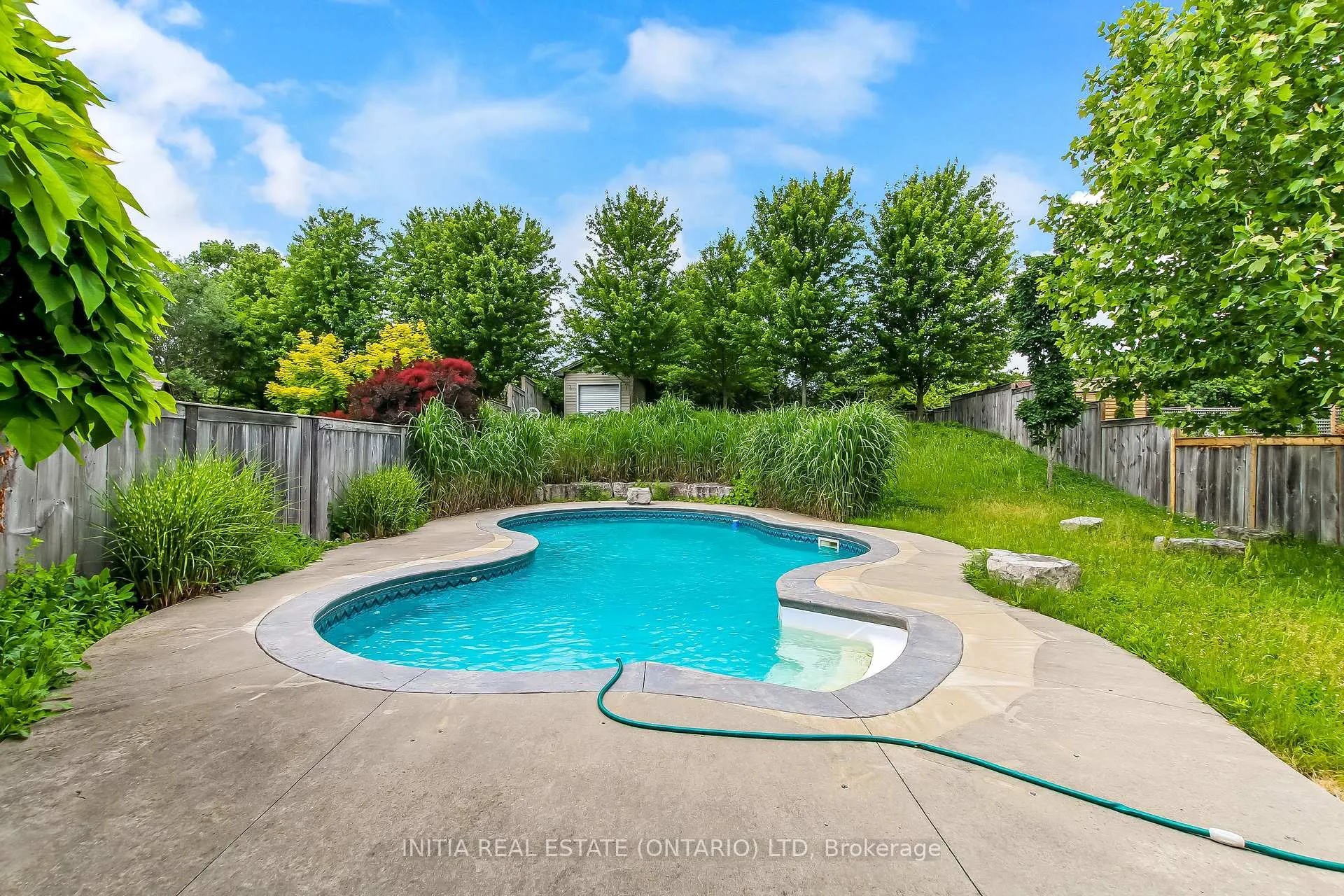 Photo 34 of 1082 Oakcrossing Road, London, North M — HOMEH