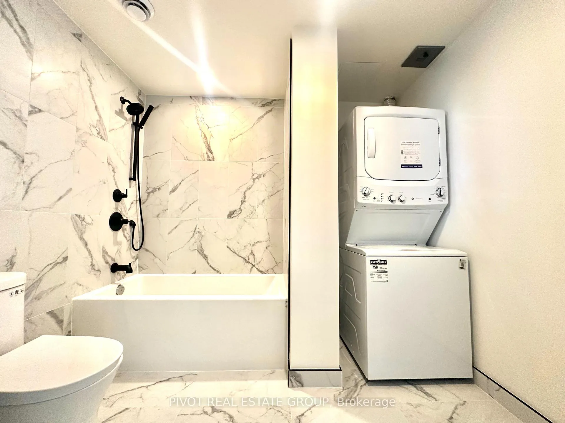 Photo 14 of Unit 1405, 1050 Eastern Avenue, Toronto, The Beaches — HOMEH