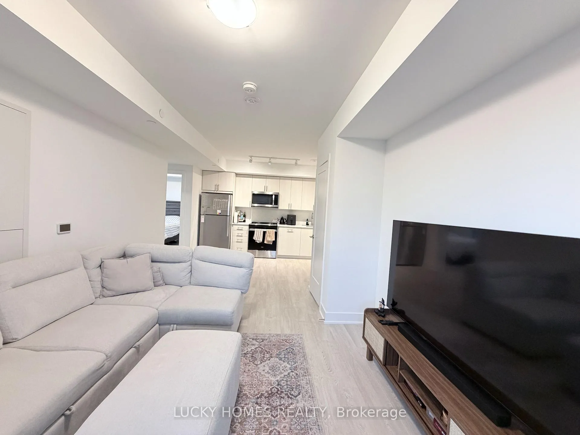 Photo 5 of Unit 2416, 2545 Simcoe Street N, Oshawa, Windfields — HOMEH
