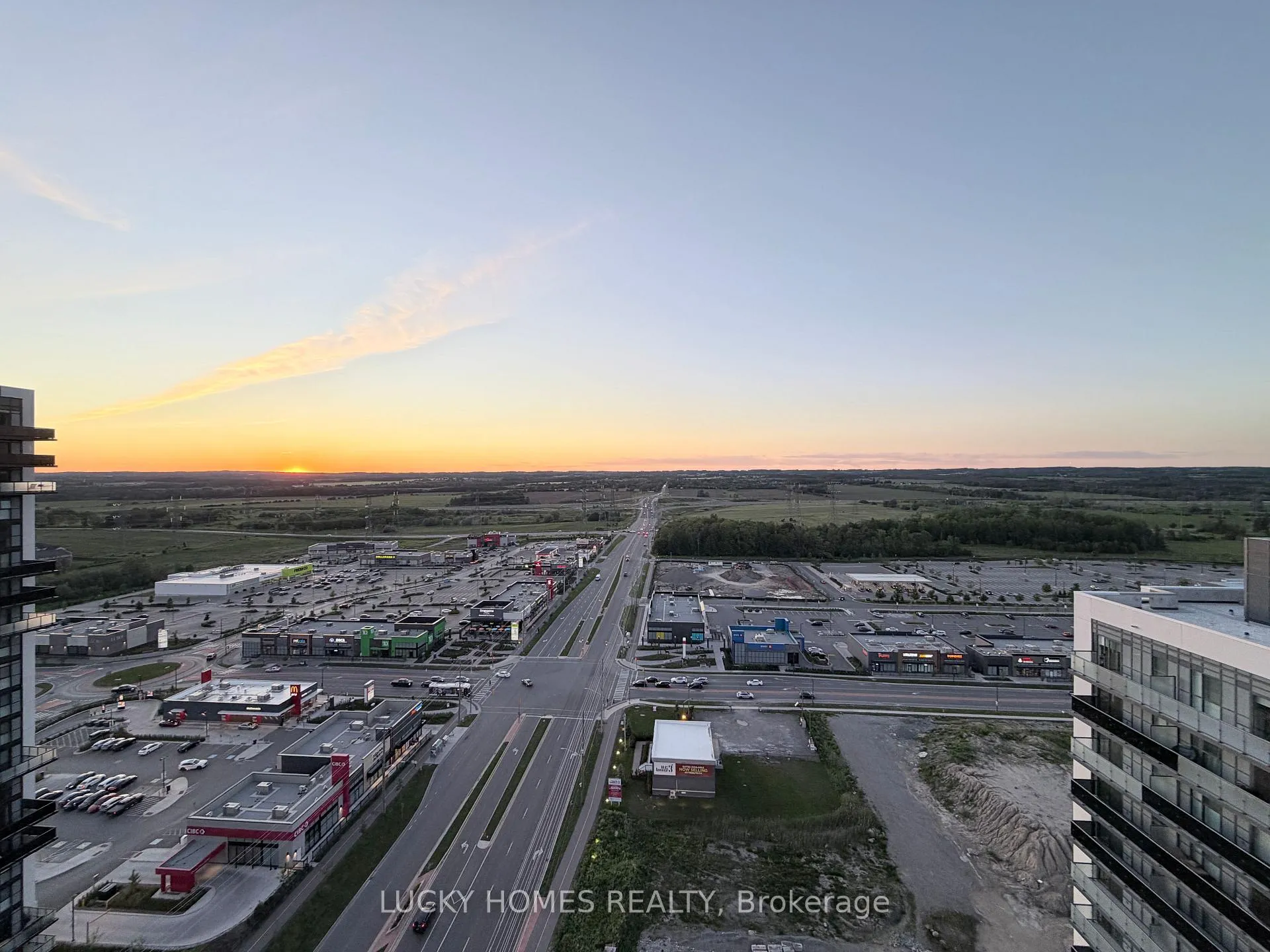 Photo 6 of Unit 2416, 2545 Simcoe Street N, Oshawa, Windfields — HOMEH