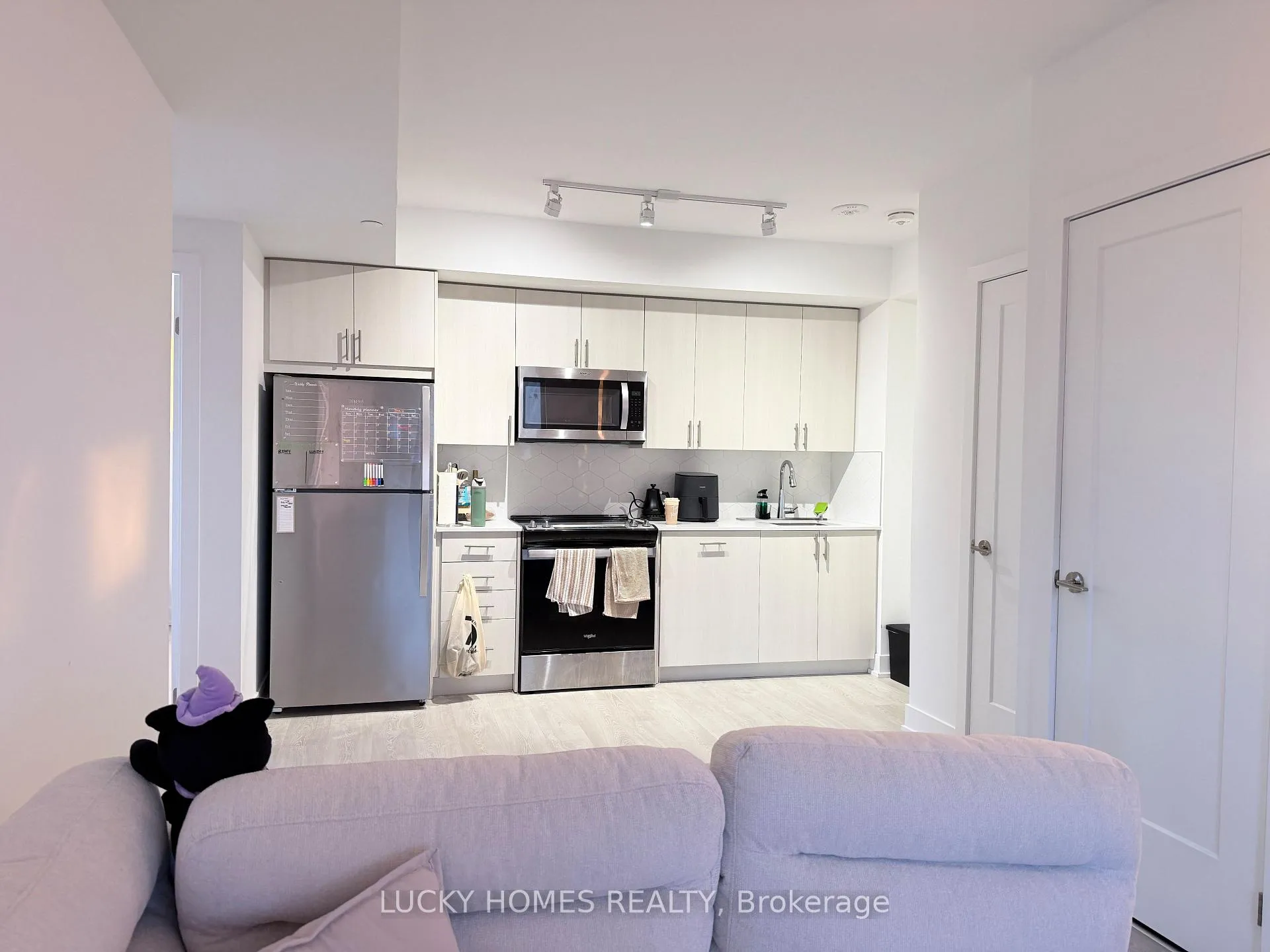 Photo 8 of Unit 2416, 2545 Simcoe Street N, Oshawa, Windfields — HOMEH