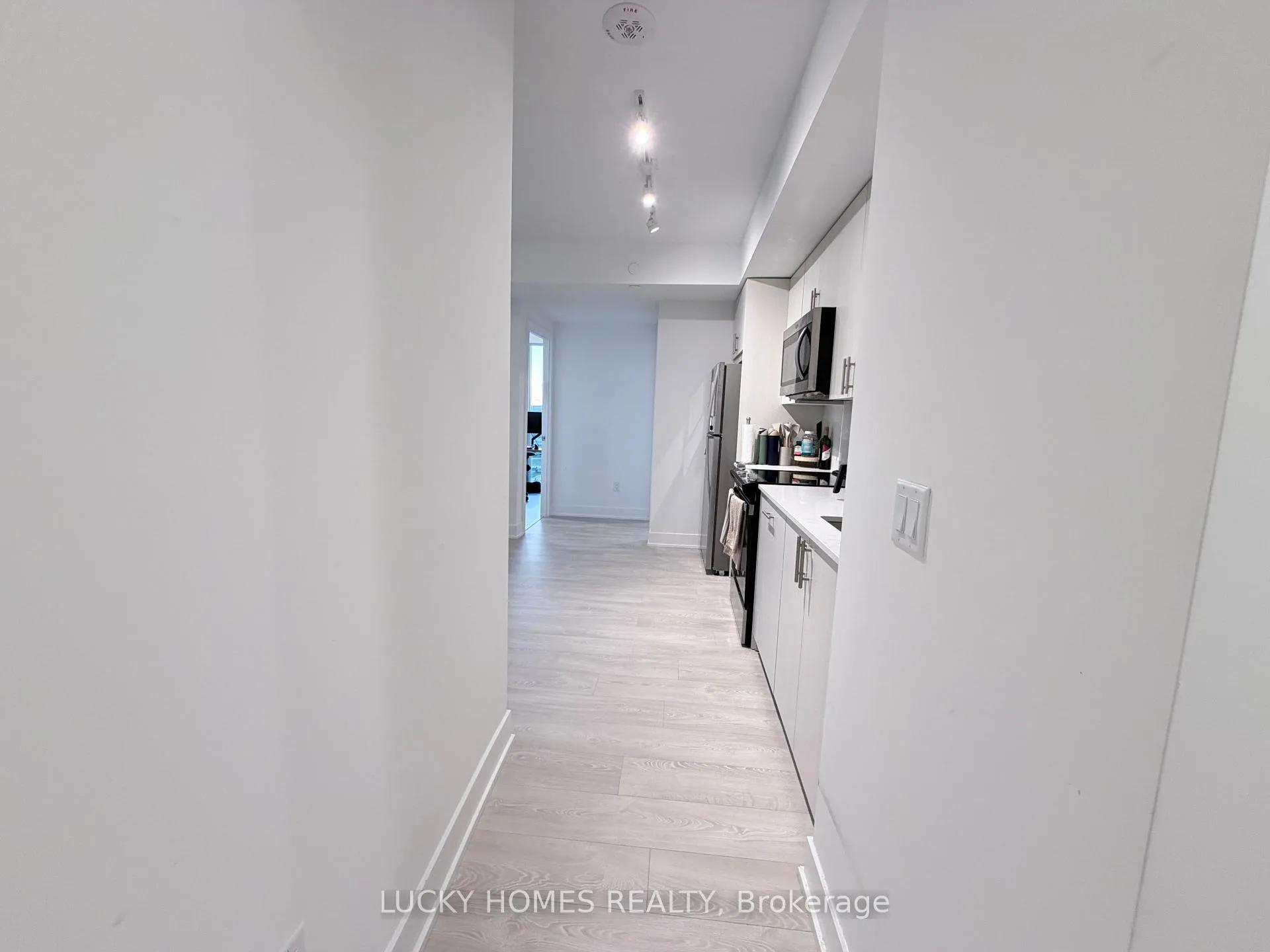Photo 16 of Unit 2416, 2545 Simcoe Street N, Oshawa, Windfields — HOMEH