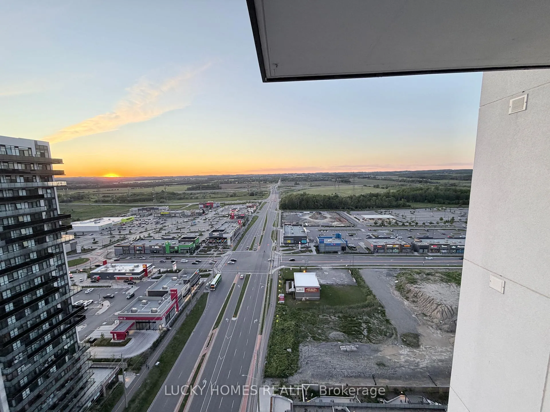 Photo 19 of Unit 2416, 2545 Simcoe Street N, Oshawa, Windfields — HOMEH