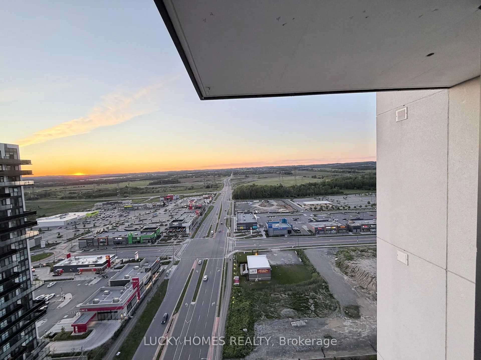 Photo 21 of Unit 2416, 2545 Simcoe Street N, Oshawa, Windfields — HOMEH