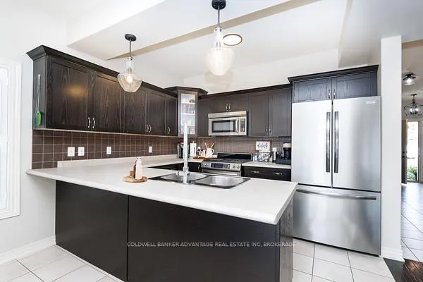 Photo 8 of 166 Wallace Avenue S, Welland, Lincoln/Crowland — HOMEH