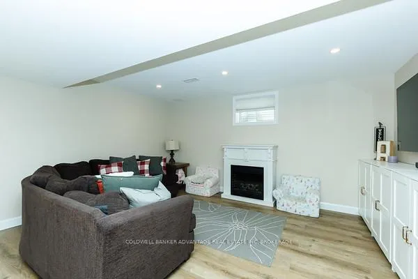 Photo 36 of 166 Wallace Avenue S, Welland, Lincoln/Crowland — HOMEH