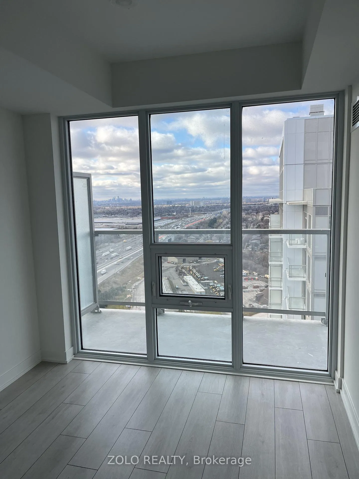 Photo 11 of Unit 3701, 2033 Kennedy Road, Scarborough, Agincourt South-Malvern West — HOMEH