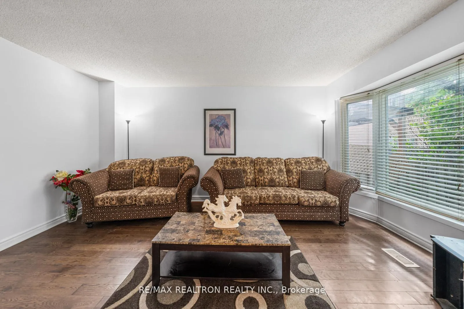 Photo 4 of 4 Sunshine Drive, Richmond Hill, Observatory — HOMEH
