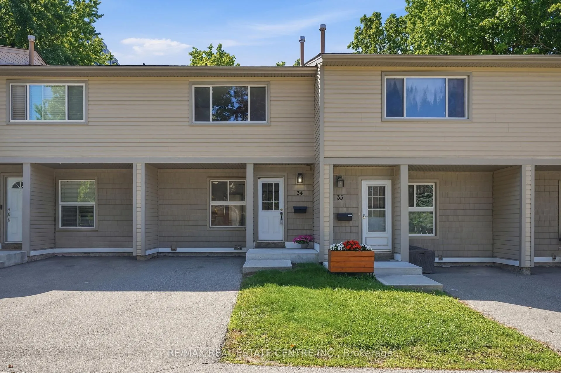 Photo 4 of Unit 34, 15 Green Valley Drive, Kitchener — HOMEH