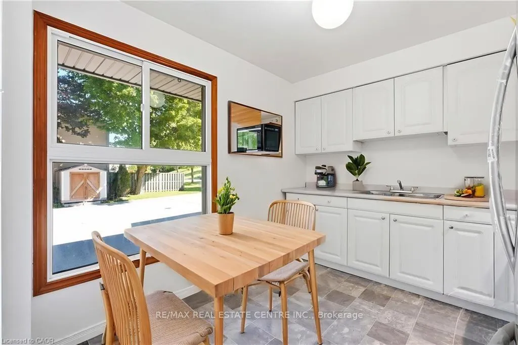 Photo 10 of Unit 34, 15 Green Valley Drive, Kitchener — HOMEH