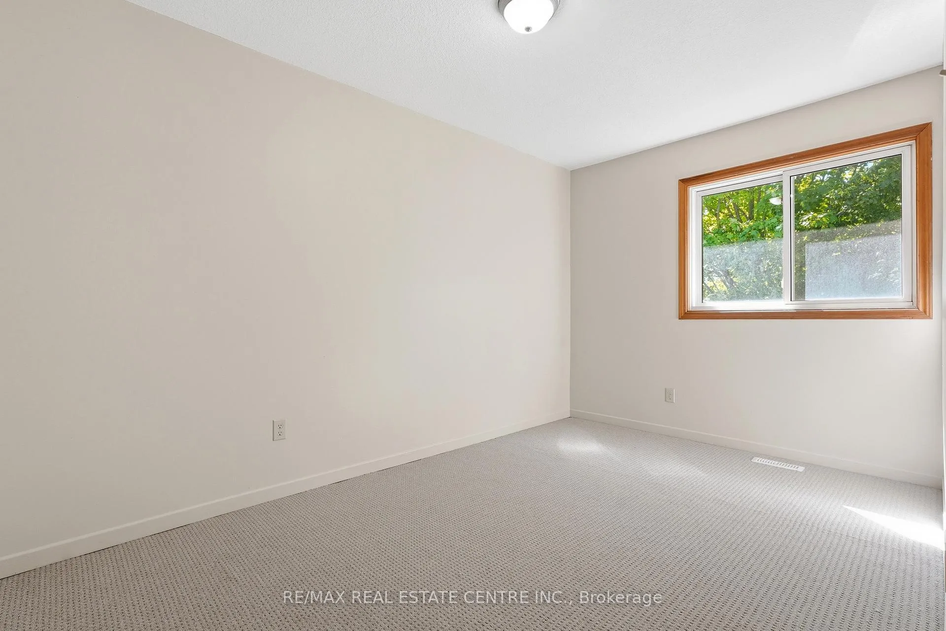 Photo 22 of Unit 34, 15 Green Valley Drive, Kitchener — HOMEH