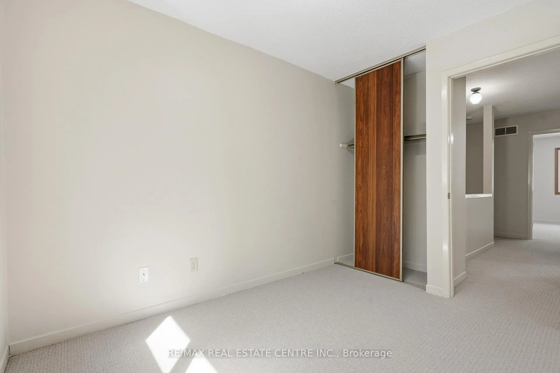 Photo 26 of Unit 34, 15 Green Valley Drive, Kitchener — HOMEH