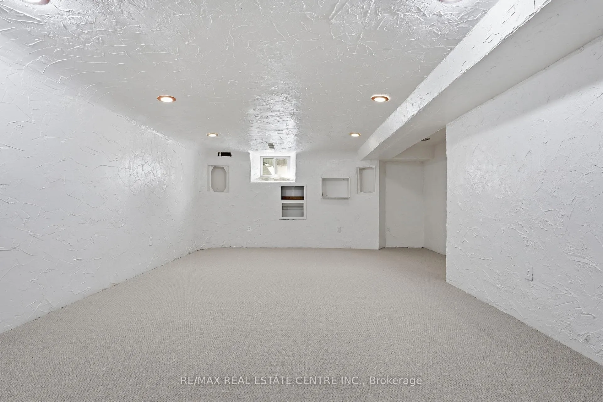 Photo 30 of Unit 34, 15 Green Valley Drive, Kitchener — HOMEH
