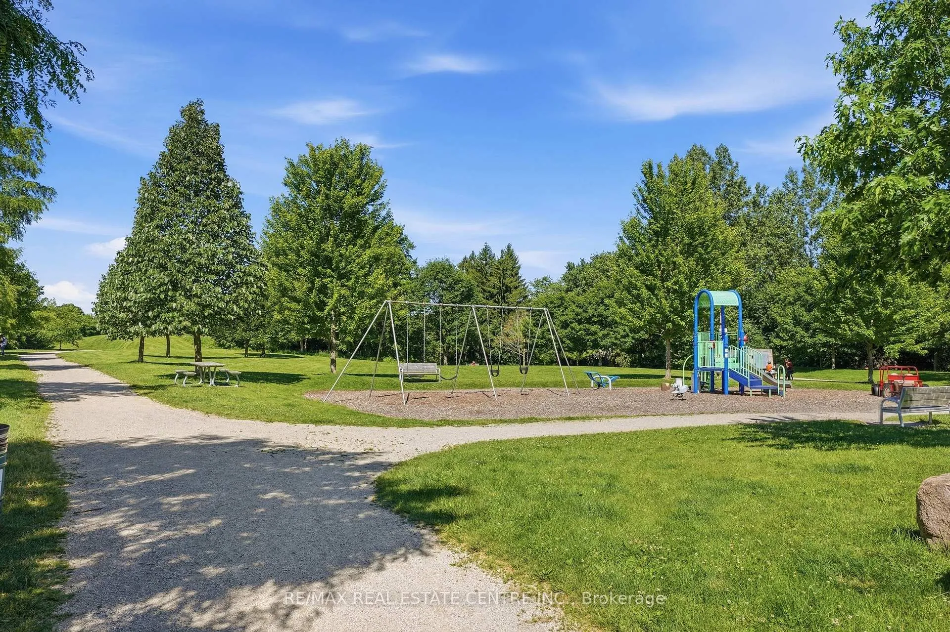 Photo 39 of Unit 34, 15 Green Valley Drive, Kitchener — HOMEH