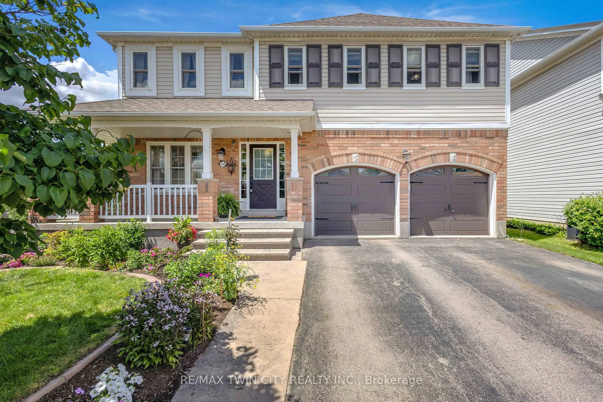 Photo 1 of 124 Blackburn Drive, Brantford, Empire — HOMEH