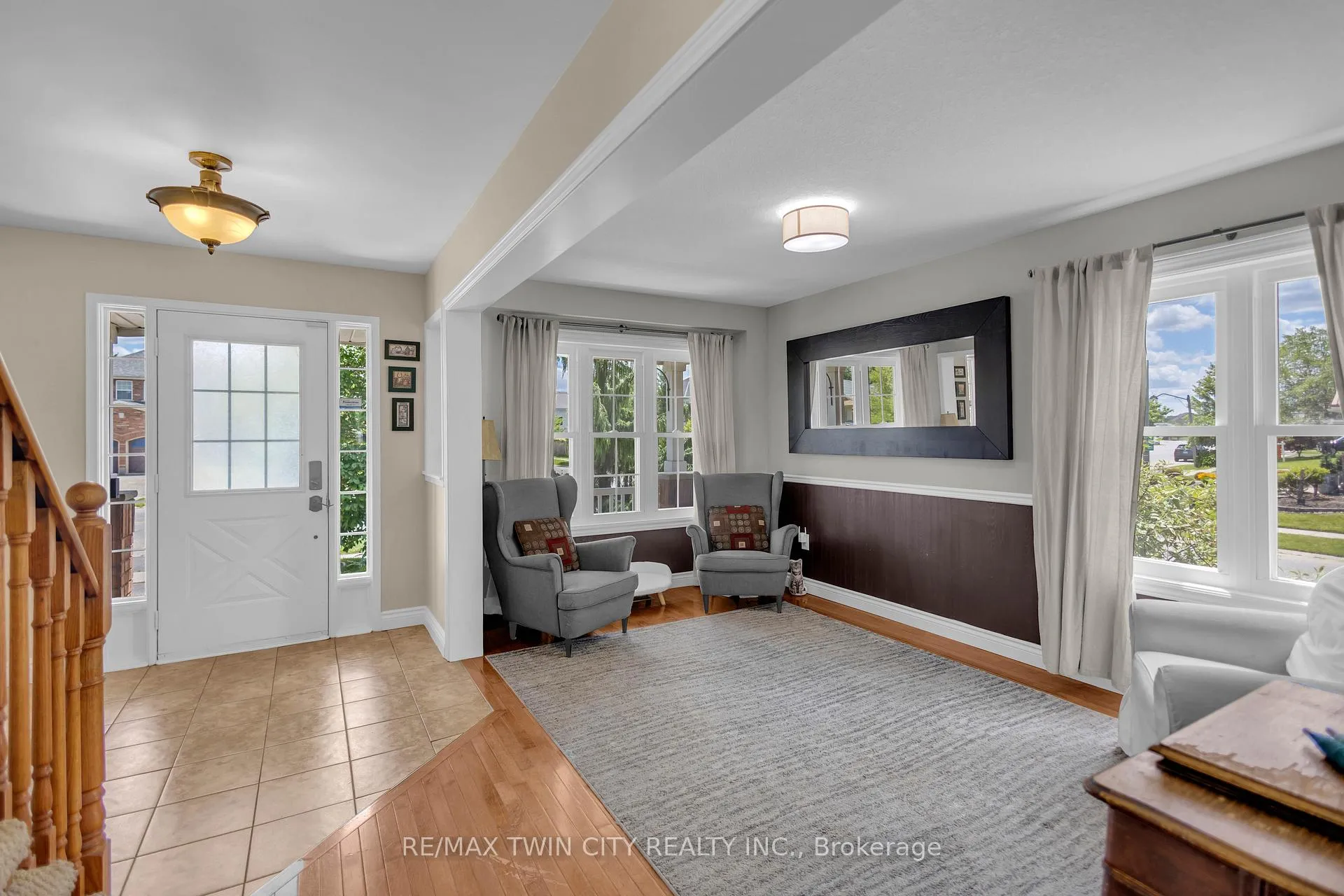 Photo 5 of 124 Blackburn Drive, Brantford, Empire — HOMEH
