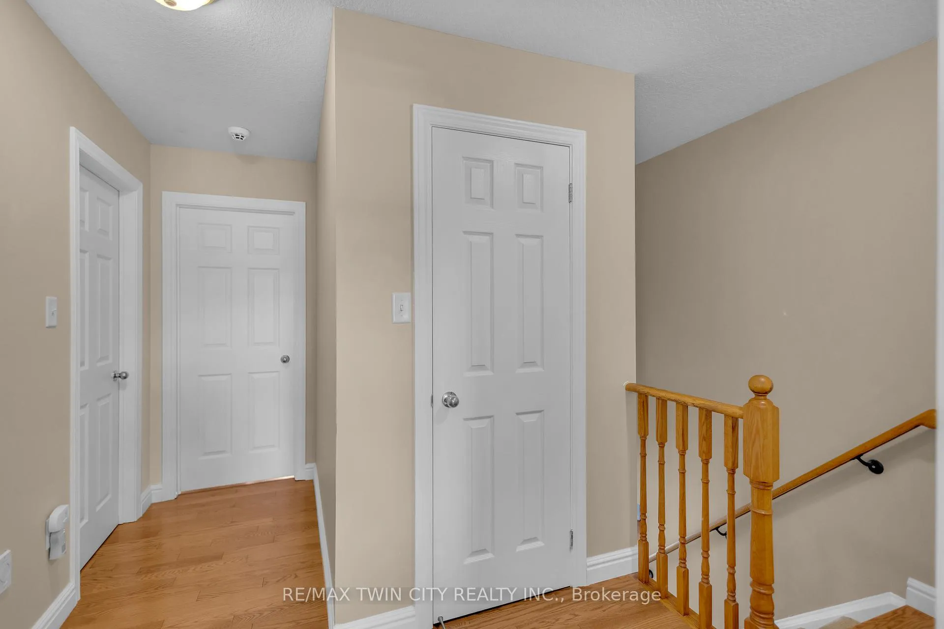 Photo 18 of 124 Blackburn Drive, Brantford, Empire — HOMEH