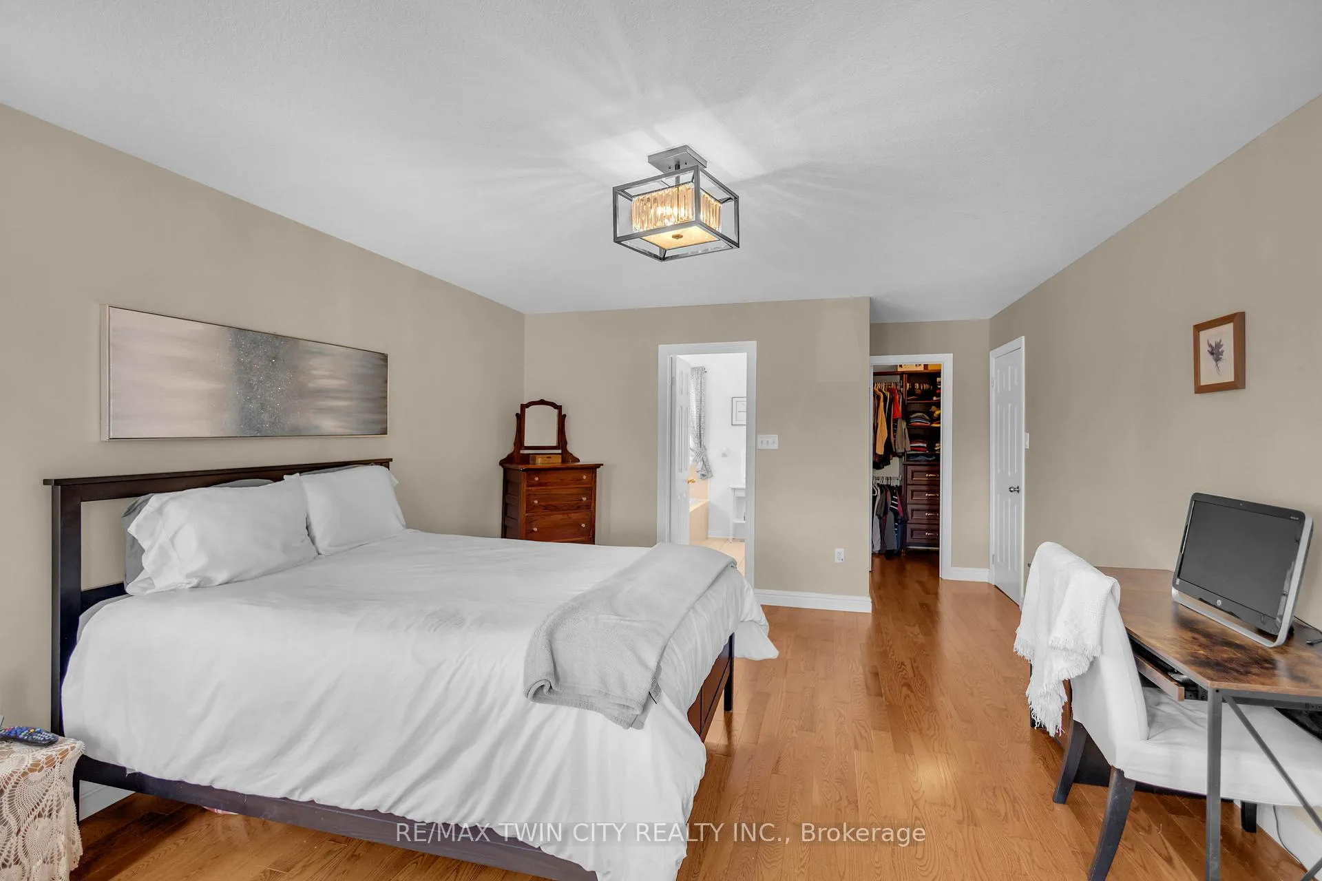 Photo 20 of 124 Blackburn Drive, Brantford, Empire — HOMEH