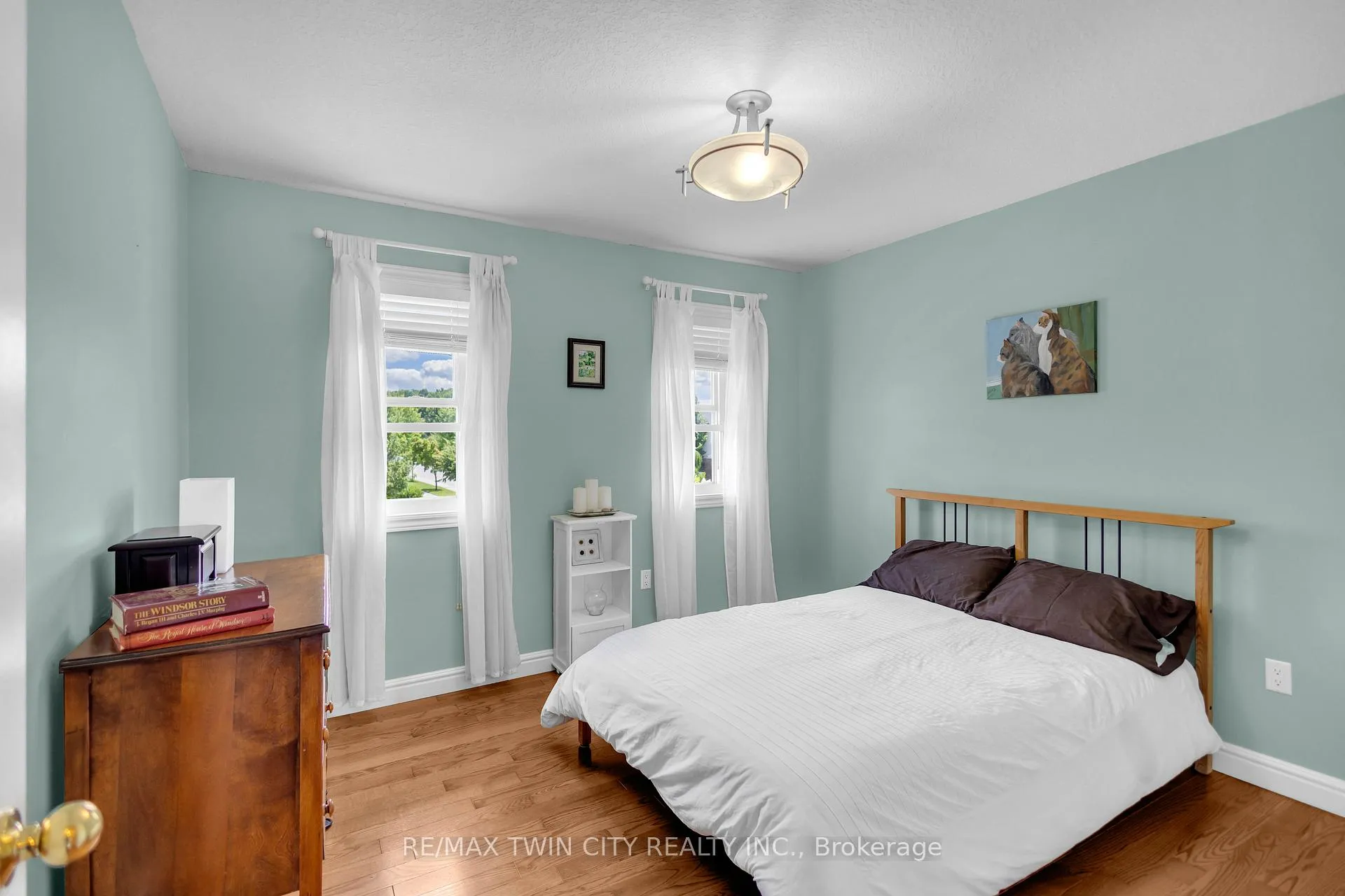 Photo 27 of 124 Blackburn Drive, Brantford, Empire — HOMEH