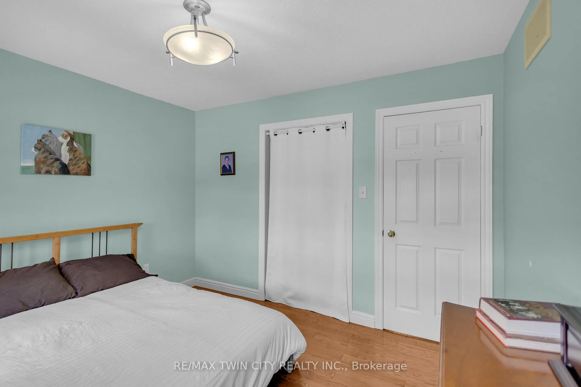 Photo 28 of 124 Blackburn Drive, Brantford, Empire — HOMEH