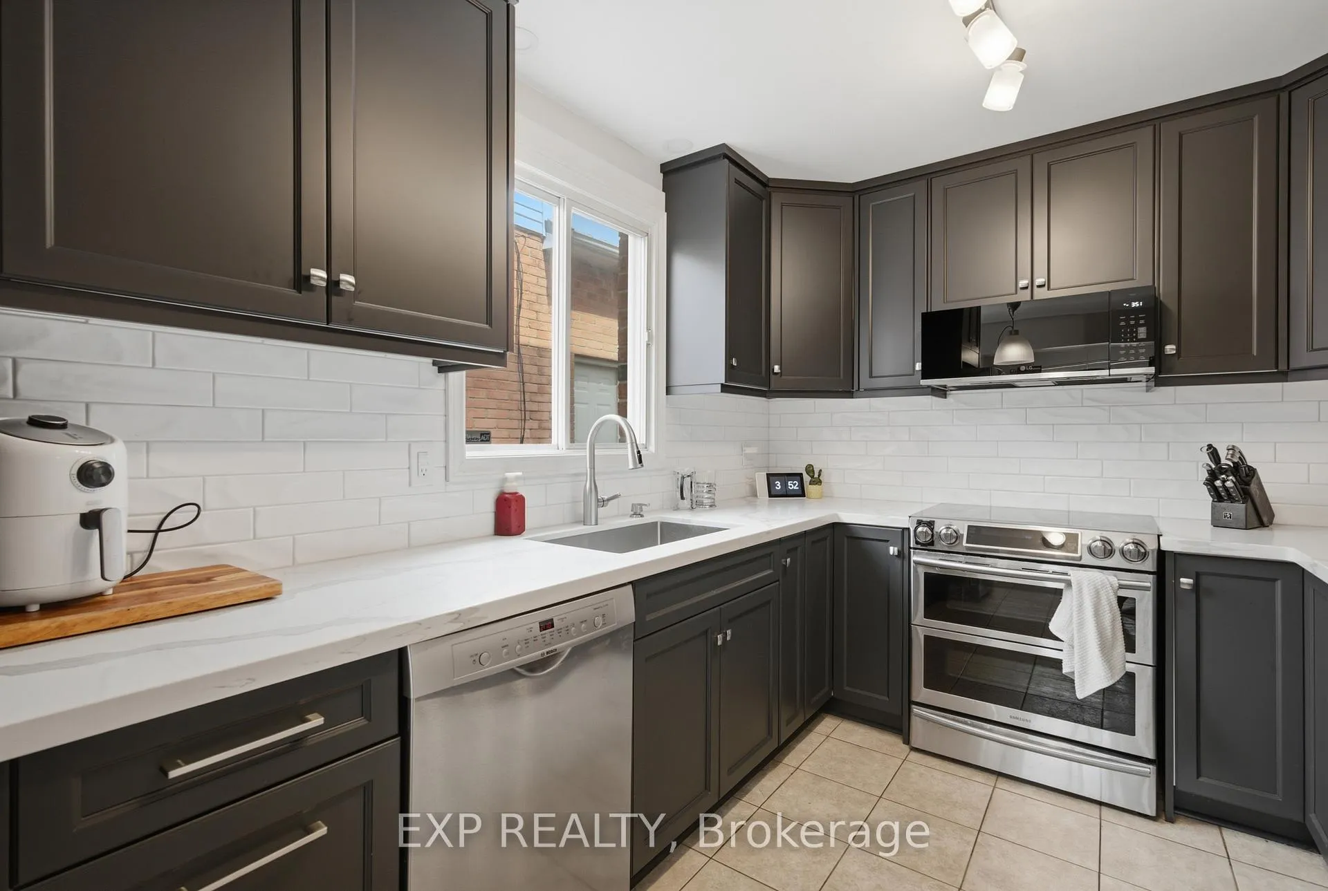 Photo 23 of 86 Baxter Crescent, Thorold, Confederation Heights — HOMEH