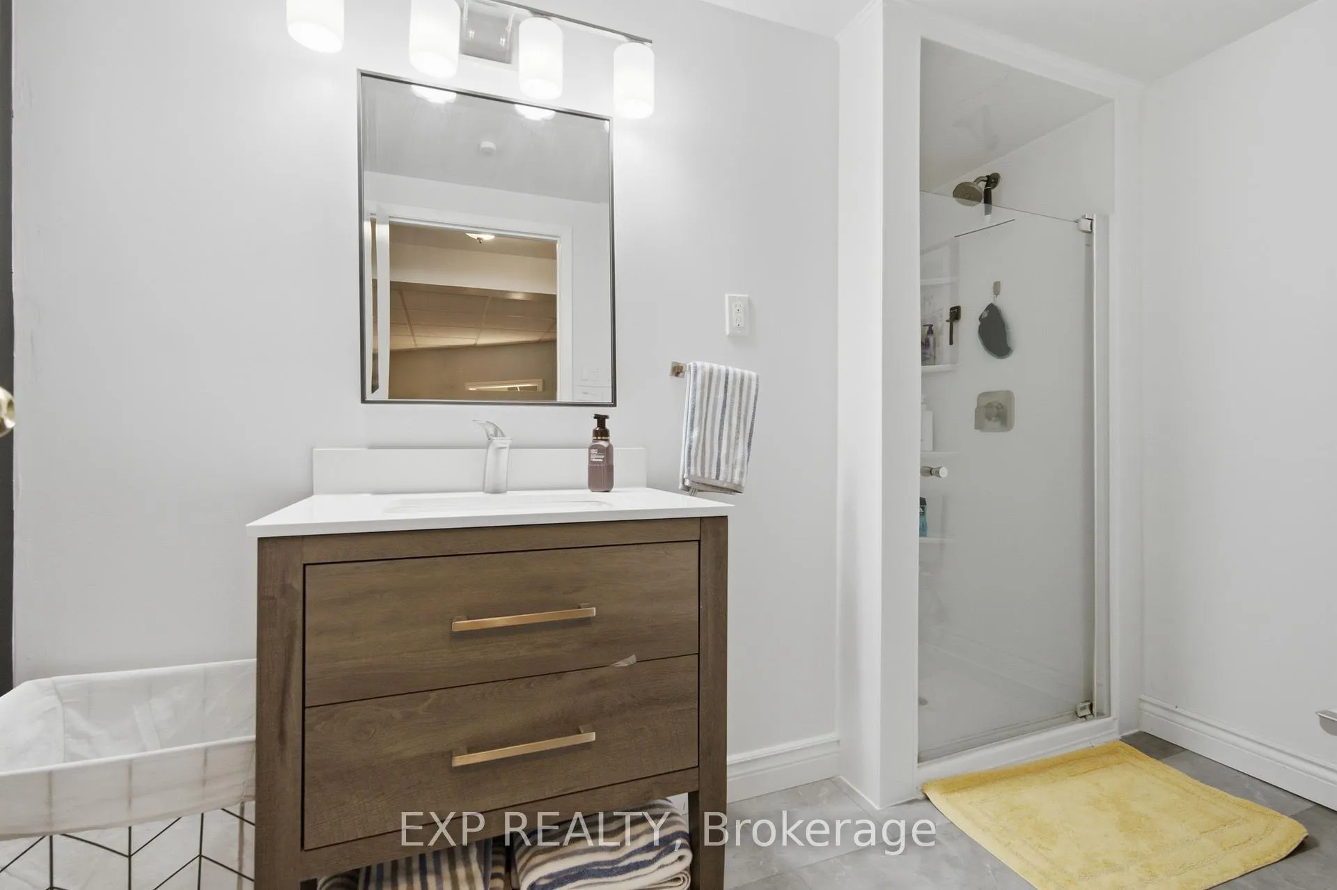 Photo 40 of 86 Baxter Crescent, Thorold, Confederation Heights — HOMEH