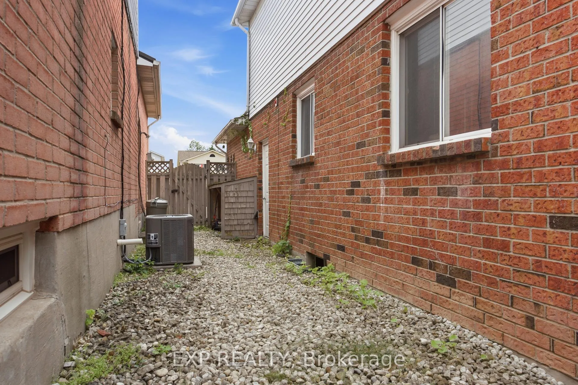 Photo 44 of 86 Baxter Crescent, Thorold, Confederation Heights — HOMEH