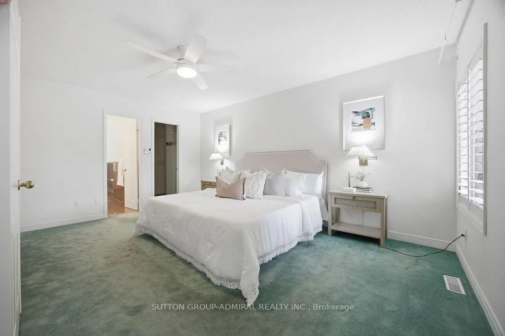 Photo 18 of 47 Brownstone Circle, Vaughan, Crestwood-Springfarm-Yorkhill — HOMEH