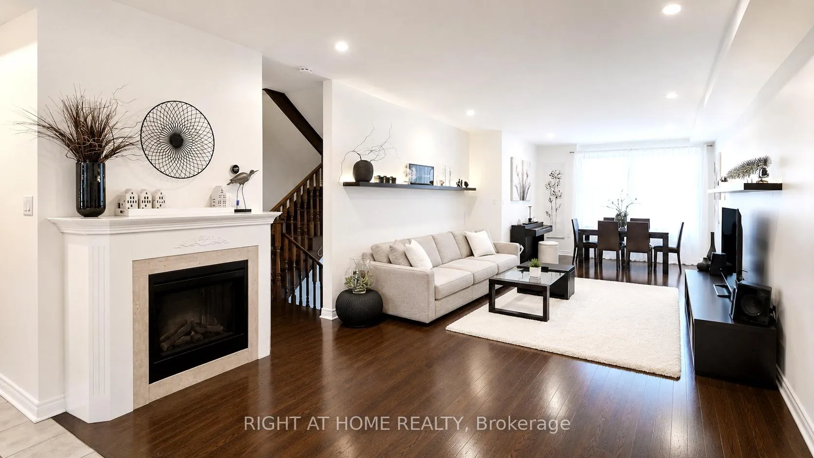 Photo 8 of Unit 10, 8900 Bathurst Street, Vaughan, Patterson — HOMEH