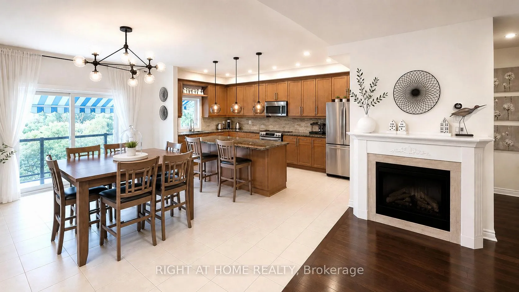 Photo 10 of Unit 10, 8900 Bathurst Street, Vaughan, Patterson — HOMEH