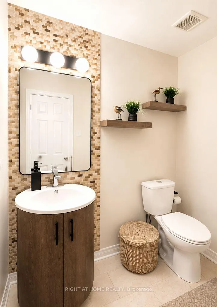 Photo 2 of Unit 10, 8900 Bathurst Street, Vaughan, Patterson — HOMEH