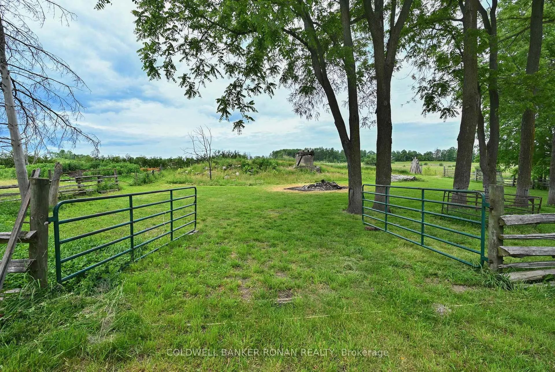 Photo 17 of 6497 3rd Line, Essa, Rural Essa — HOMEH