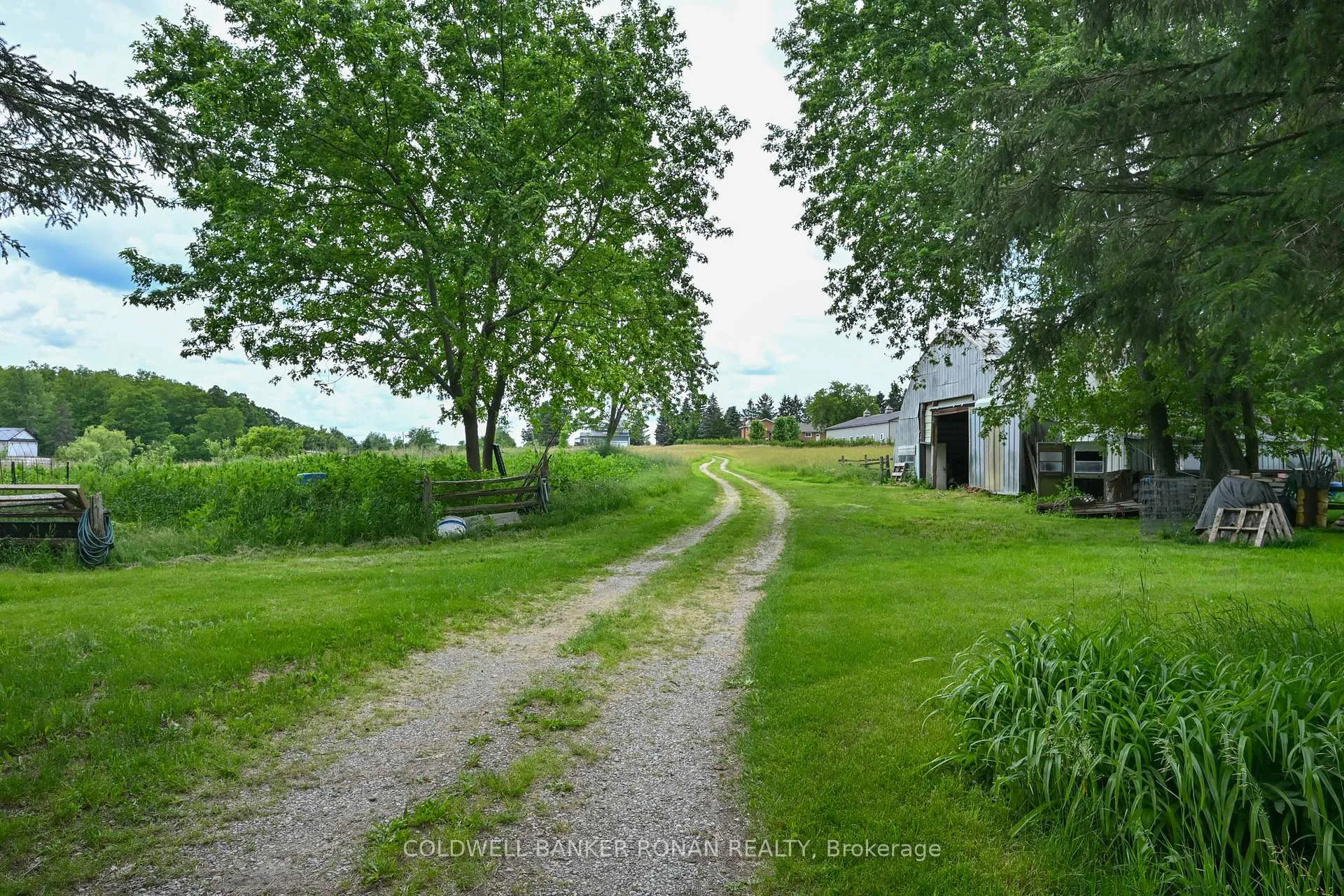 Photo 18 of 6497 3rd Line, Essa, Rural Essa — HOMEH