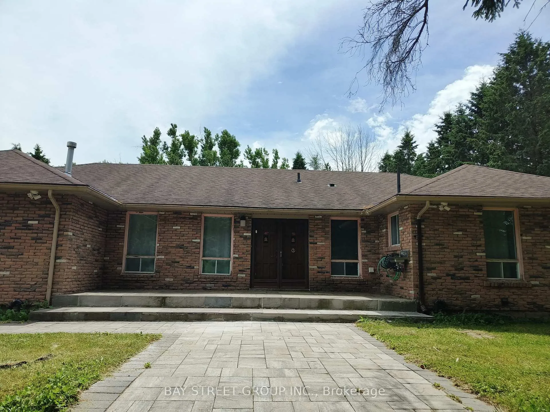 Photo 12 of 49 Maplewood Drive, Amaranth, Rural Amaranth — HOMEH