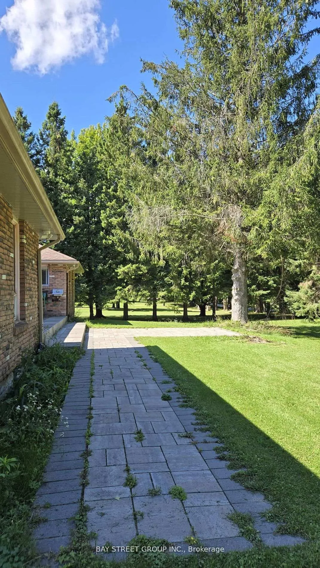 Photo 1 of 49 Maplewood Drive, Amaranth, Rural Amaranth — HOMEH
